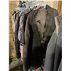 Image 2 : Assorted Set Dec Clothing - Jackets, Sweaters, Flannels, Jersey & Etc.