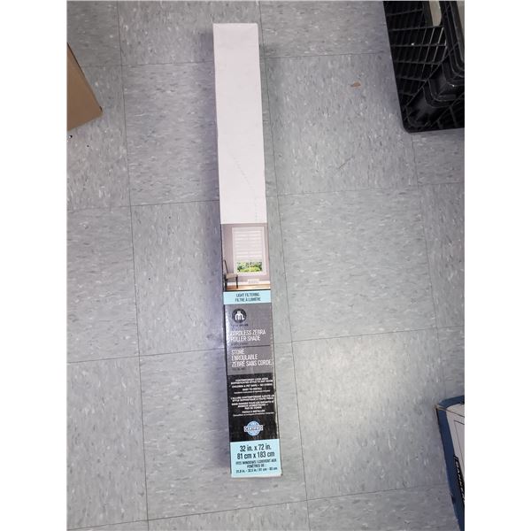 New Home Trends Cordless Zebra Roller Shade - White Finish - 32x72 Inches