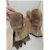 Image 5 : Lot of 2 Leather Work Gloves/Mittens + 2 Liners