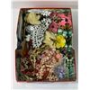 Image 1 : Vintage Costume Jewellery