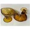Image 3 : Vintage Pedestal Amber Glass Lidded Chicken Dish