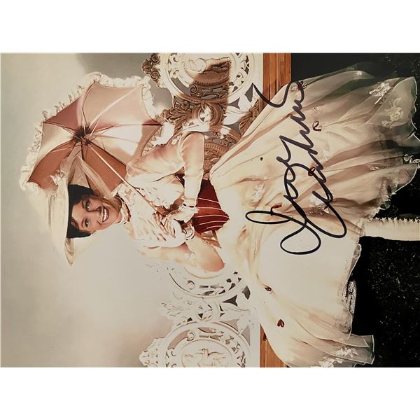 Mary Poppins Julie Andrews signed photo