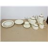 Image 2 : ENS DE VAISSELLES MINTON 78 PCS