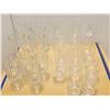 Image 1 : LOT DE 28 COUPES ET VERRES ASST