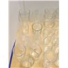 Image 3 : LOT DE 35 VERRES ASST