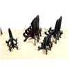 Image 1 : LOT DE 13 SUPPORTS DE PLAQUES