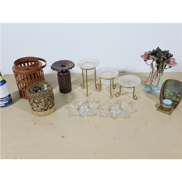 LOT DE 10 BOUGEOIRS ASST