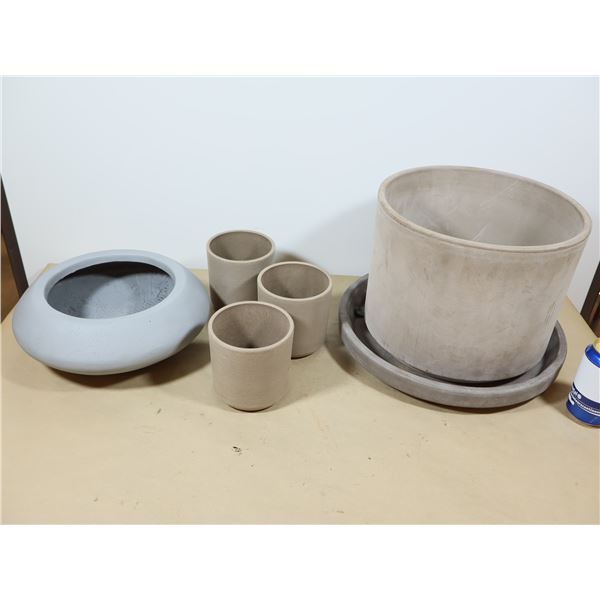 LOT DE 5 POTS DE FLEURS ASST