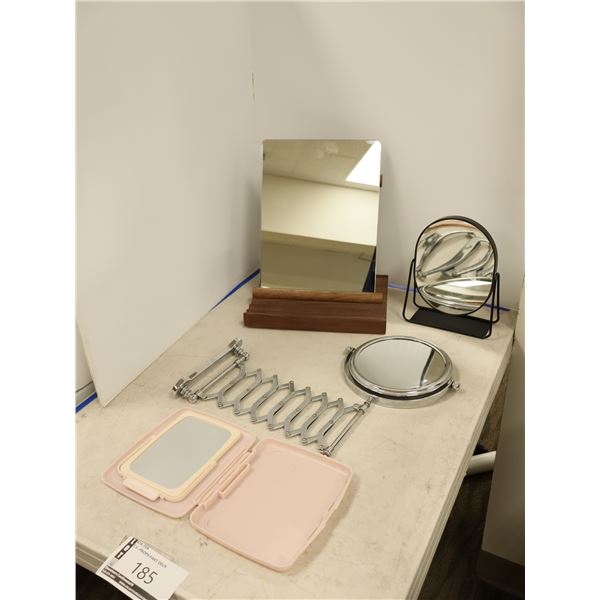 LOT DE 4 MIROIRS ASST