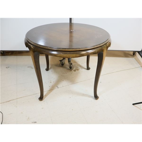 TABLE RONDE 34"d.x26"