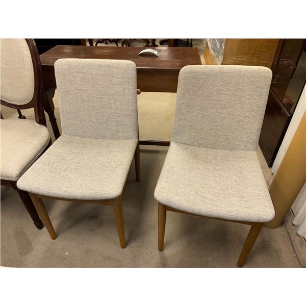 ENS DE 2 CHAISES