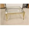 Image 1 : TABLE VITRÉE 32"x32"x16"