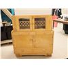 Image 1 : RANGEMENT EN BOIS 45"x15"x48" TEL-QUEL