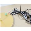 Image 2 : LAMPE DE TABLE
