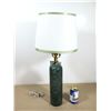 Image 1 : LAMPE DE TABLE