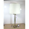 Image 1 : LAMPE DE TABLE