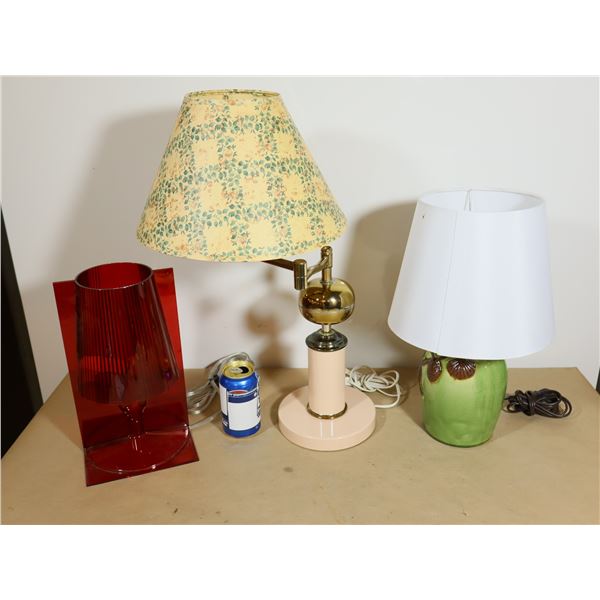 LOT DE 3 LAMPES DE TABLE