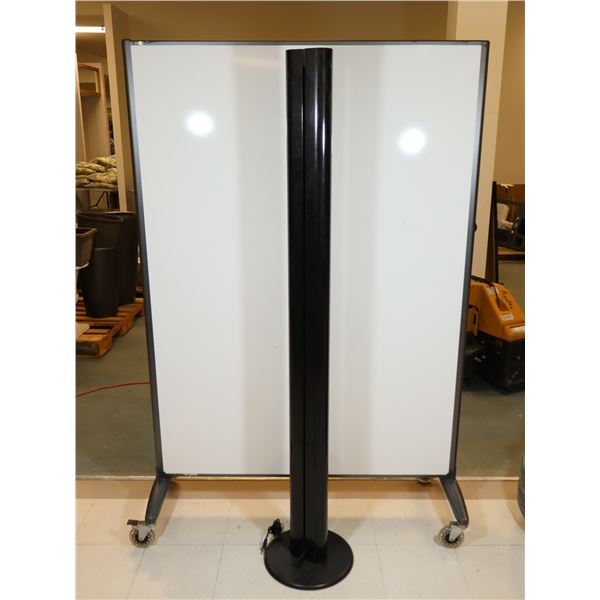 LAMPE SUR PIED HALOGÈNE
