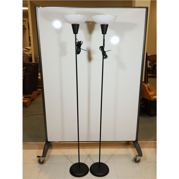 ENS DE 2 LAMPES SUR PIED