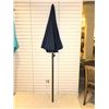 Image 1 : PARASOL DE TERRASSE BLEU 8'h.x6.5'd. (SANS SOCLE )