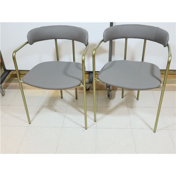LOT DE 2 CHAISES
