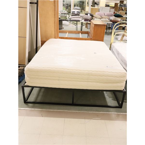 LIT AVEC MATELAS 62"x79"