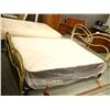 Image 2 : LIT AVEC MATELAS ET SOMIER 60"x79"