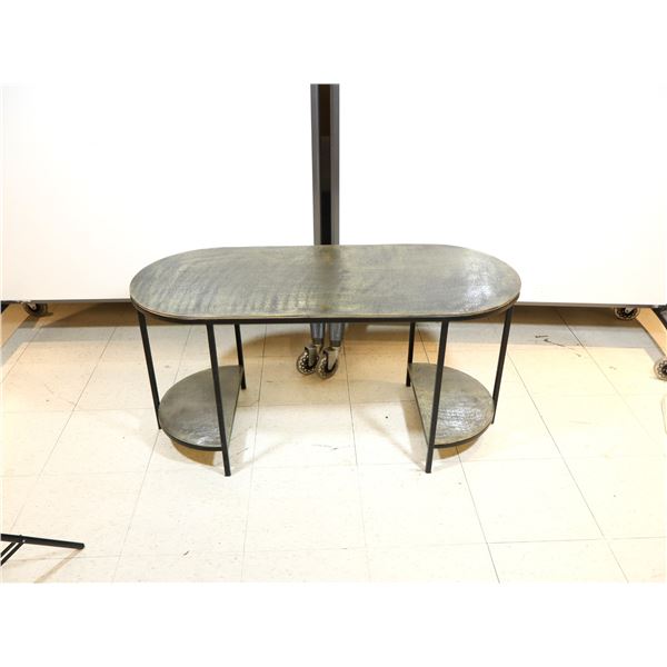 TABLE À CAFÉ EN MÉTAL 42"x18"x21"
