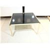 Image 1 : TABLE À CAFÉ EN MÉTAL VITRÉE 32"x32"x17"