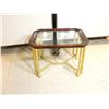 Image 1 : TABLE VITRÉE 29"x22"x21"