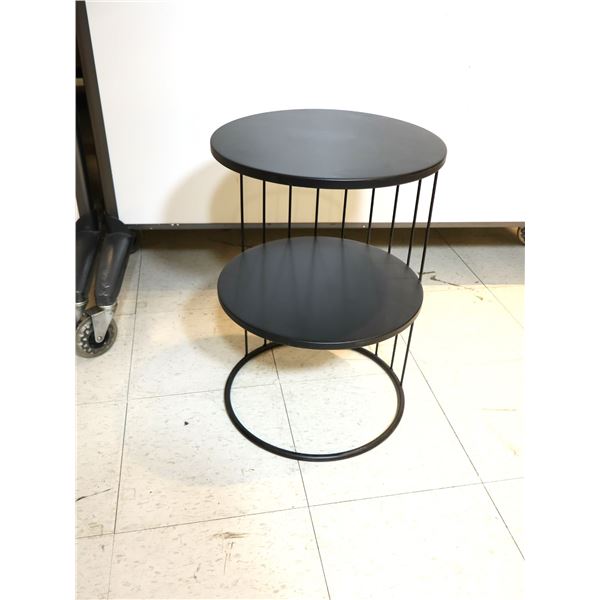 PETITE TABLE MÉTAL  14"d.x21"h.