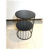 Image 2 : PETITE TABLE MÉTAL  14"d.x21"h.