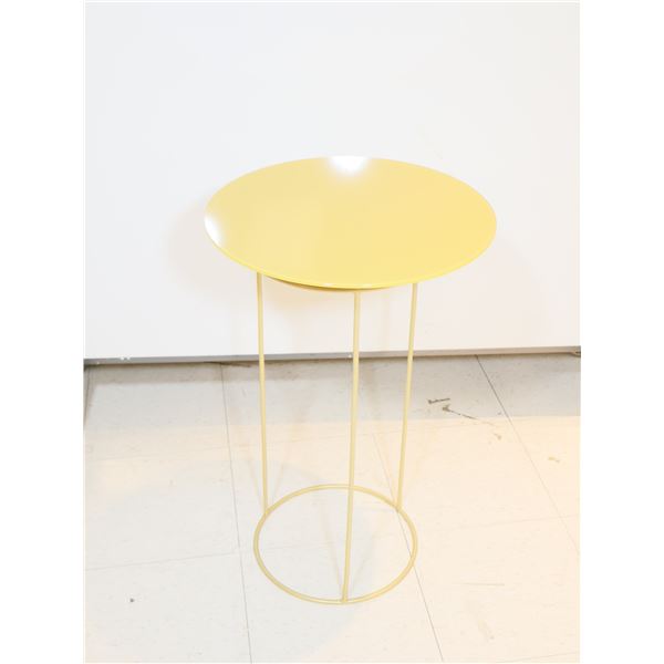 PETITE TABLE MÉTAL  VITRÉE 16.5"x27"