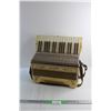 Image 1 : Vintage Hohner Accordion