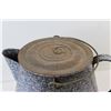 Image 2 : Enamel Camp Coffee Pot