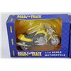 Image 2 : (3) Road Track 1/18 Die Cast Metal Motorcycles