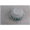 Image 3 : Vintage Amish Butter Print 1.5 Quart Cinderella Bowl
