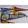 Image 4 : (8) Vintage Pennants (Deer River MB, Knotts Berry Farm, Poplar Wisconsin)
