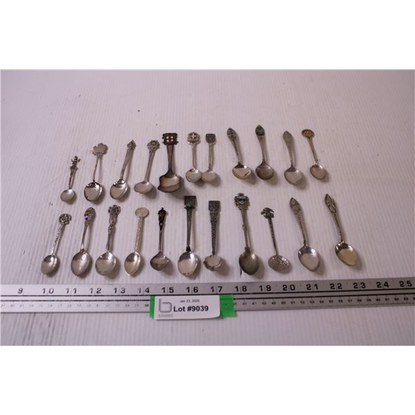 (22) Sterling Silver Collector Spoons - Approx 217 Grams of Sterling Silver