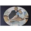 Image 2 : Norman Rockwell "Freedom from Want" Metal Wall Decor Plate - 11" Diameter