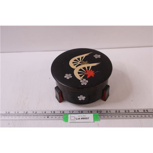 Asian Lacquered Keepsake Round Box w/Feet - 7"x 3.5"