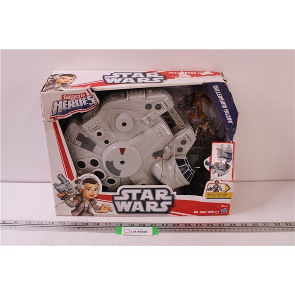 Playskool Galactic Hero's Star Wars Millenium Flacon Rey & Chewbacca Edition Toy - NIB - Box Some We