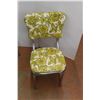 Image 2 : *(3) Vintage Flowered Dining Chairs 31" Tall x 15.5" Wide x 16" Deep