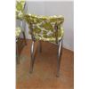 Image 4 : *(3) Vintage Flowered Dining Chairs 31" Tall x 15.5" Wide x 16" Deep