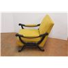 Image 3 : *Cushioned Yellow Lounge Chair 25" Wide x 29.5" Deep x 30.5 Tall