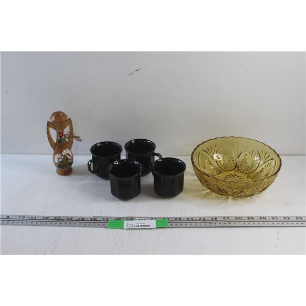 Onyx Octagonal Cups, Italian Wood Painted Vase and Amber Glass Bowl