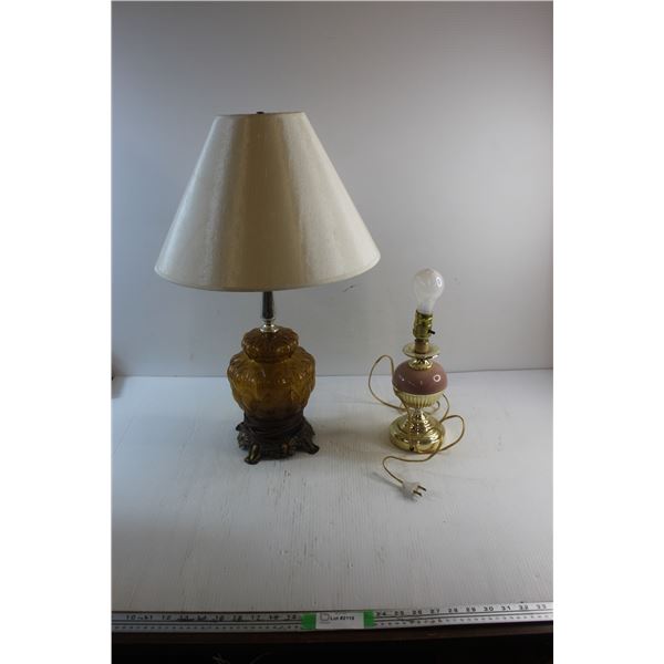 *(2) Vintage Lamps - Tested