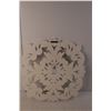 Image 3 : White Wood Wall Art Piece 15.5"