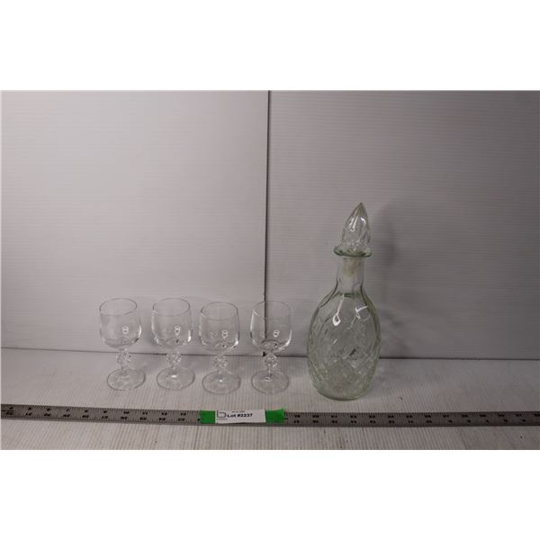 (4) Port Glasses & Glass Decanter 12" Tall