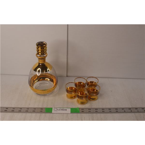 Gold Gilt MCM Decanter Set w/ (5) Matching Glasses